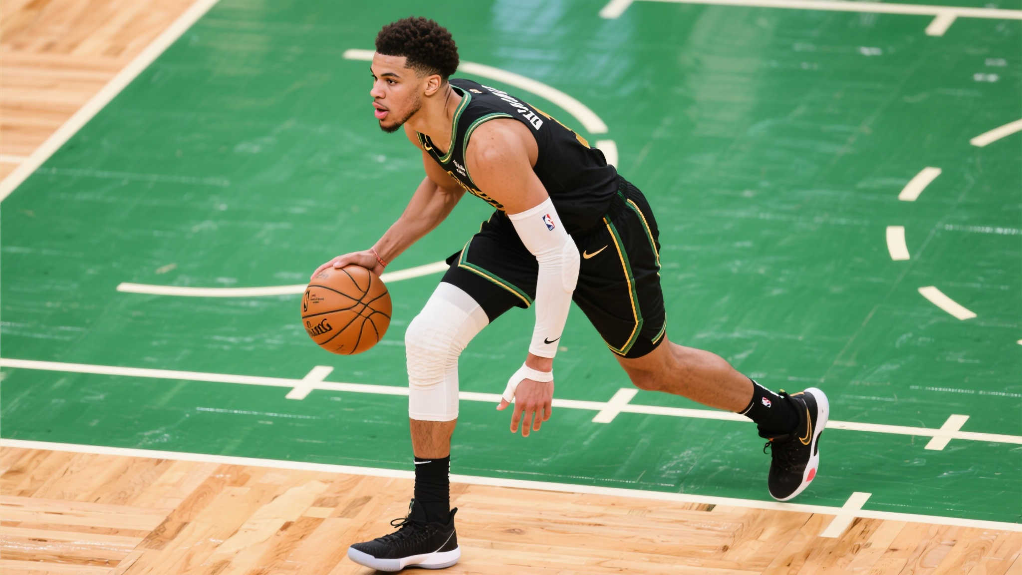 博格巴示好皇马:刻苦训练备战,接班克罗斯成焦点 眼下虽然受到部分伤病阴霾,但据可靠消息显示,在长时